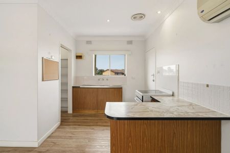 Modern & Spacious 2-Bedroom Unit in a Highly Convenient Location - Photo 4