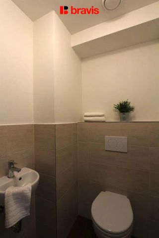 Pronájem bytu 1+kk, Brno - Zábrdovice, ul. Francouzská, výtah, parkování - Fotografie 4