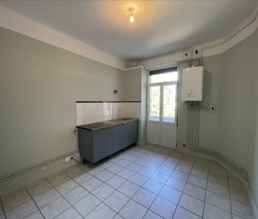 Location Appartement 3 pièces 66m² - Photo 3