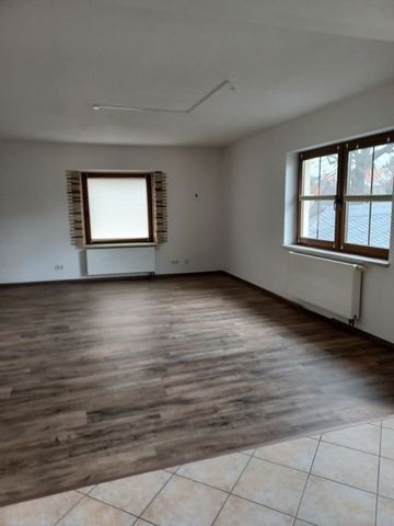 SchÃ¶ne gerÃ¤umige 3 Zimmer Wohnung in MÃ¼lsen ab sofort zu vermieten - Foto 2