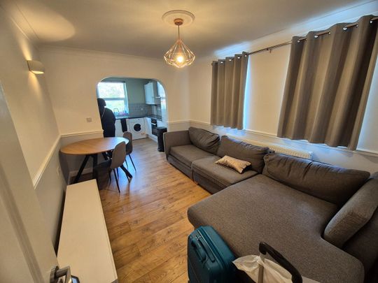 4 Bed Maisonette, Locket Road, HA3 - Photo 1