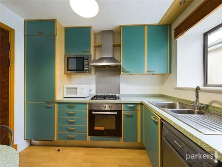 2 bedroom maisonette to rent - Photo 3