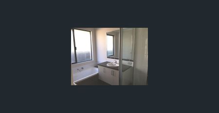 PERFECT FAMILY HOME - Photo 4