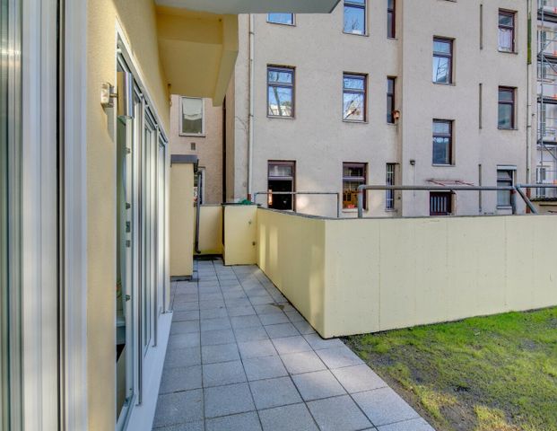 Modernly furnished apartment near Rotkreuzplatz - Foto 1