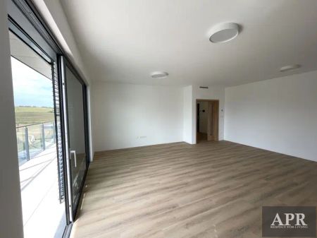 Pronájem bytu 2+kk Uherský Brod - Comenius Towers - Fotografie 2