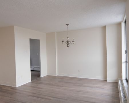 One Bedroom - Photo 3