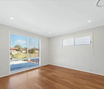 “4 Bedroom house in MINTO!!” - Photo 6