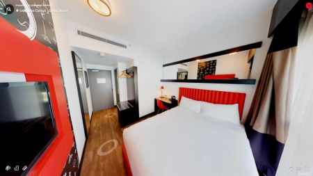 Large Rooms-Queen Bed - Photo 3