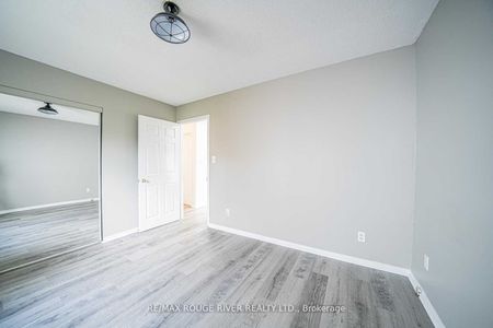 Detached Home For Lease | E8147546 - Photo 5