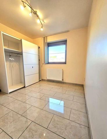 Prachtig gelegen 3 slpk appartement Centrum Genk - Photo 4