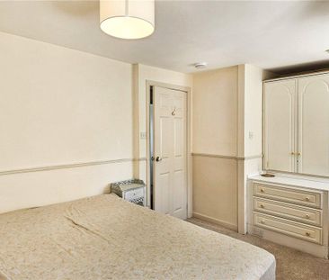 2 bedroom semi-detached house to rent - Photo 5