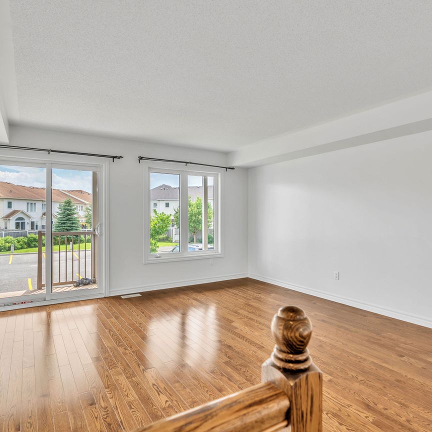 For Lease - 2382 ESPRIT Drive Unit# 10, Orleans - Cumberland and Area, Ontario - Photo 1