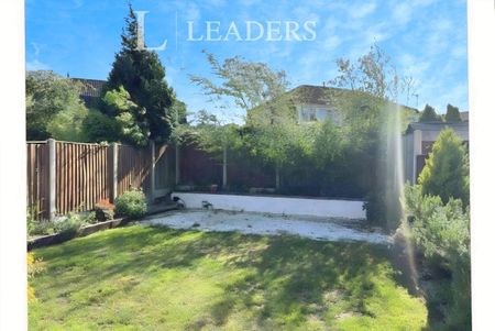 3 bedroom house to rent Dorothy Avenue, Sandiacre, NG10 - Photo 2