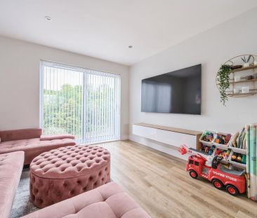 2 bedroom terraced house to rent - Photo 4