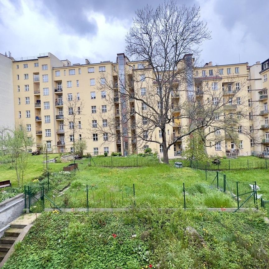 Pronájem bytu 2+1 75 m², Sudoměřská , Praha - Photo 1