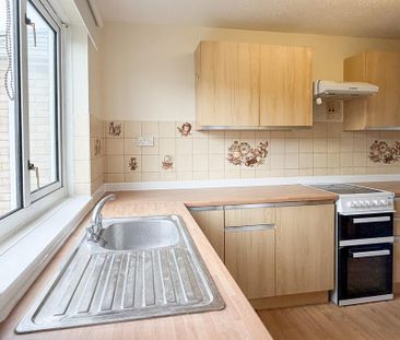 3 bedroom end of terrace house to rent - Photo 5