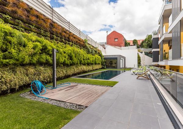 1 Bedroom Apartment with swimming pool, Janelas Verdes, Lisboa