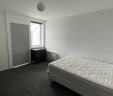 1 Room Available 2025 - Photo 5