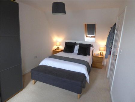3 bedroom terraced house to rent - Photo 4