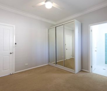 SPACIOUS FOUR BEDROOM FAMILY HOME - Photo 1