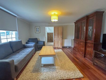 3 bedroom apartment to rent - Photo 2