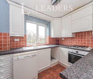 Abbey Mews, Dunstable, Bedfordshire, LU6 - Photo 3