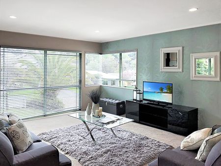 Unsworth Heights - 4 Bedroom, 2 Bathroom Home - Photo 2