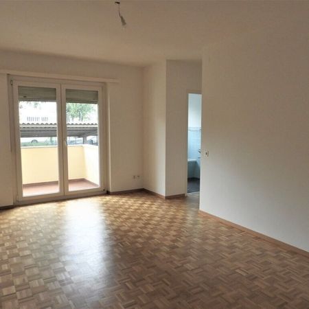 Luminoso 2.5 locali in zona strategica a Locarno - Foto 3