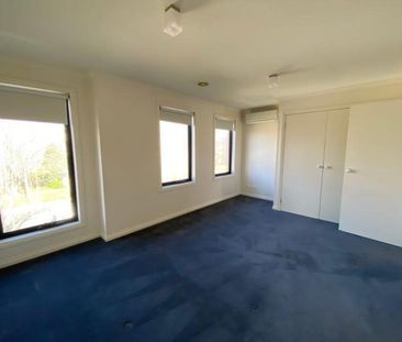 Ideal Family Home in popular Lake Gardens location. - Photo 4