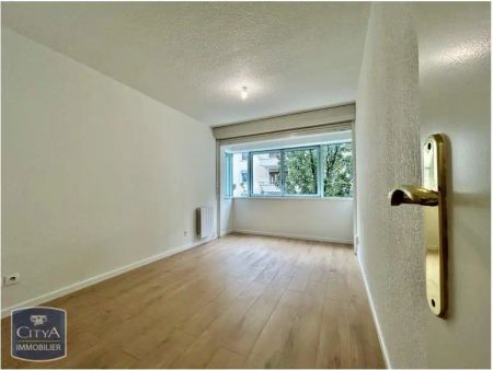 Appartement à louer 3 pièces 59.3m² - Photo 2