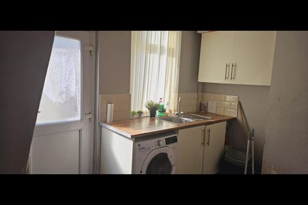 2 Bed Terraced House, Randolph Street, L4 - Photo 4