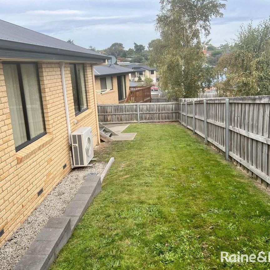 2/10 Trevally Court, Kingston, TAS 7050 - Photo 1