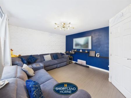 Shortridge Drive, Foleshill, Coventry - Photo 2