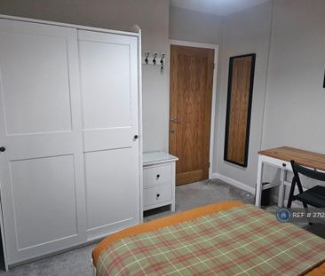 1 bedroom in a house share to rent - Photo 5