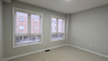For Lease - 22 Market Garden Mews, Toronto, Ontario - Photo 3
