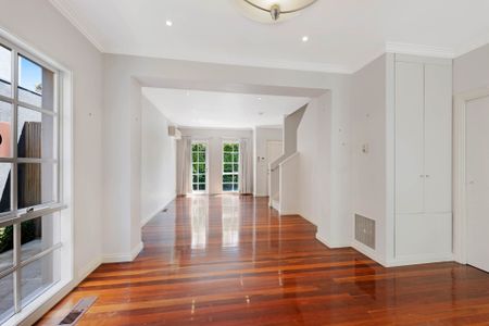 5 Pasley Street South, South Yarra VIC 3141 - House For Rent | Domain - Photo 2