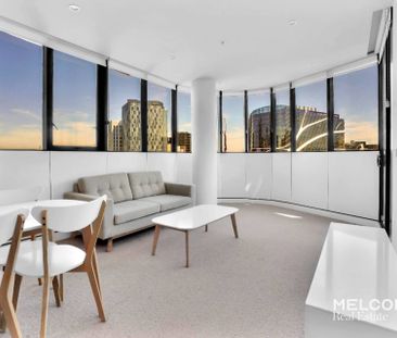 STYLISH APARTMENT AT ROYAL ELIZABETH - FURNISHED - Photo 5