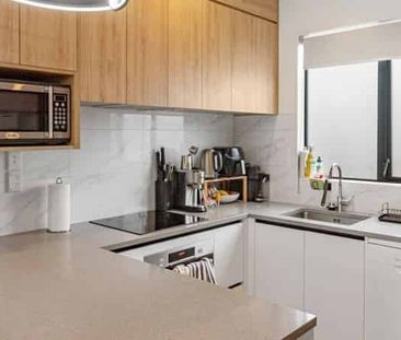 Clendon Park living! - Photo 1