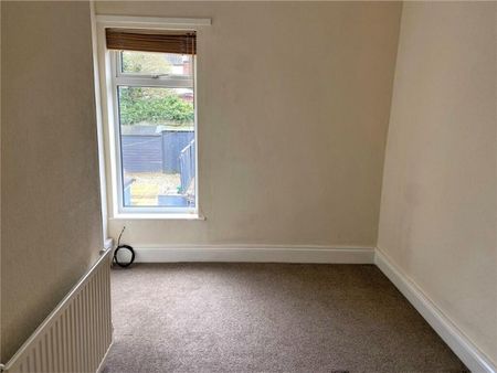 3 bed Terraced House, - Photo 4