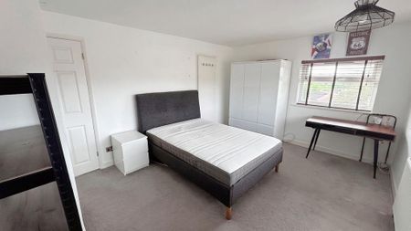 2 bedroom semi-detached house to rent - Photo 3