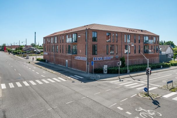 Stor 1. værelses med tagterrasse - Photo 1
