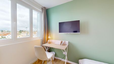 COROT M Roommate 3 Bedrooms at Clermont Ferrand - Photo 5