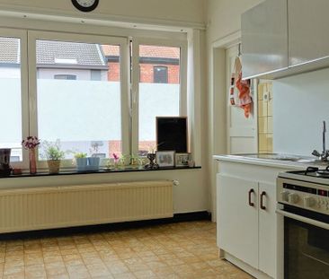 Appartement te huur in Gent voor € 800 met 2 slaapkamers - Photo 6