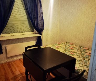 Narviksgatan, Kista - Photo 1