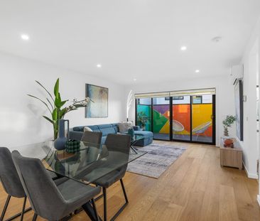 2/1 Banool Quadrant, Doncaster East - Photo 1