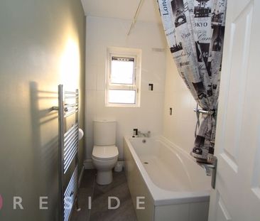 Mansfield Road, Bamford, Rochdale - Photo 4