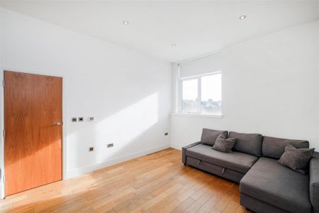 1 bedroom flat to rent - Photo 2