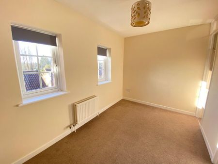 2 bedroom end of terrace house to rent - Photo 5