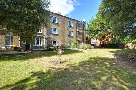 Montpelier Row, London, SE3 - Photo 4