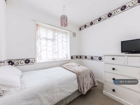 3 bedroom terraced house to rent - Photo 5